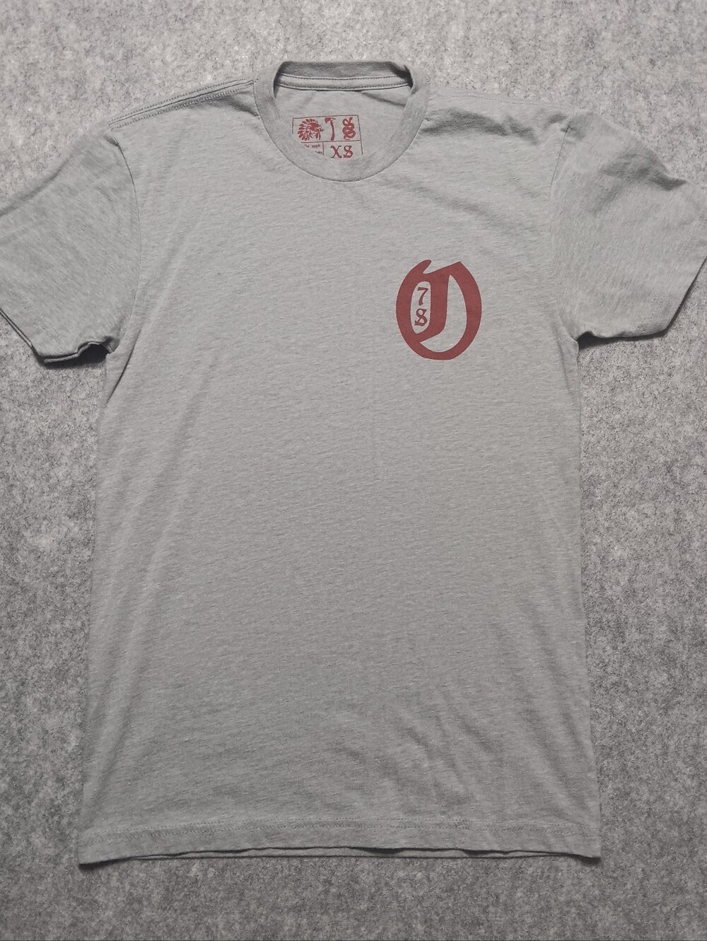 One7six Shirt Mens XS Extra Small Gray Burgundy Graphic Tee Supdef FOG Military